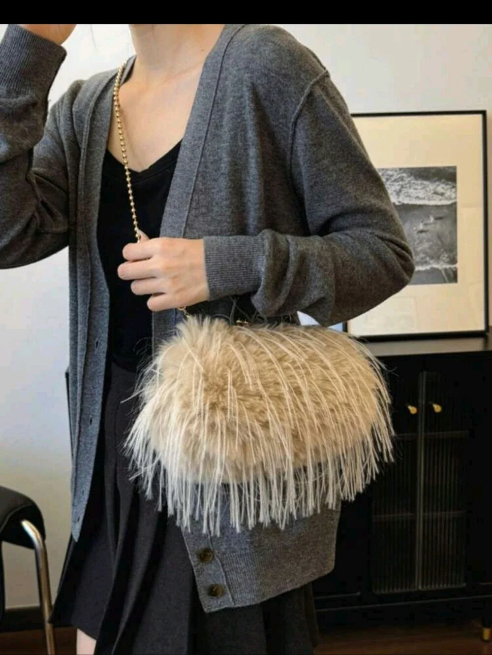 Elegant Faux-Fur Evening Clutch Bag in Cream